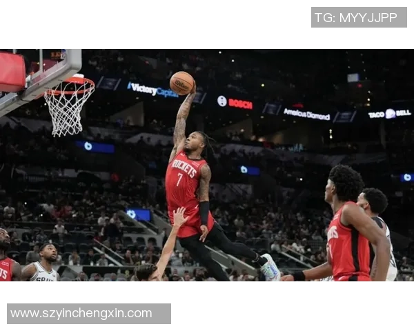 火箭与掘金激战正酣NBA赛场精彩对决引发球迷热议