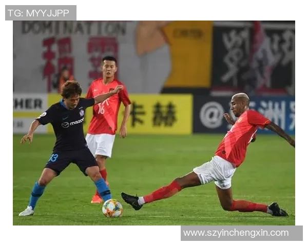 胜利船与广岛三箭的激烈对决展现足球魅力与团队精神的巅峰对抗